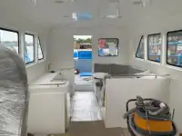 قارب طاقم للبيع