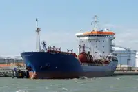 Oil/Chemical tanker للبيع