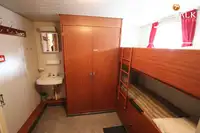 فندق عائم للبيع