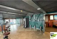 سفينة نقل بضائع بالمركبات (Ro-Ro) للبيع