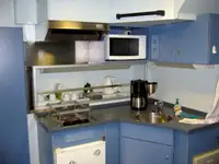 زورق دورية للبيع