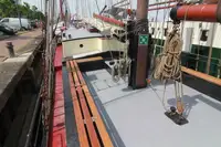 فندق عائم للبيع