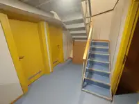 قوارب العمل للبيع