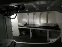 قوارب العمل للبيع