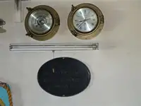قوارب العمل للبيع