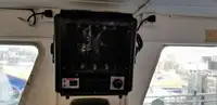 قارب مزدوج الهيكل للبيع