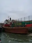 قوارب العمل للبيع