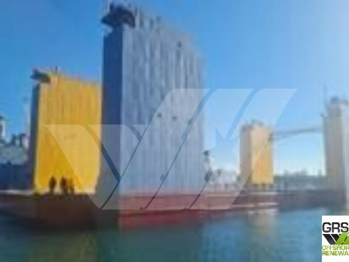 رصيف عائم للبيع