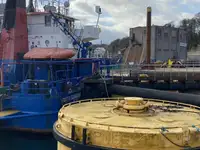 Oil/Chemical tanker للبيع