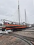 فندق عائم للبيع