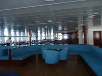 سفينة عبّارة للبيع