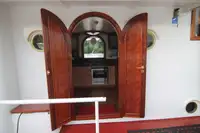 سفينة سياحية للبيع