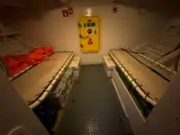 قارب طاقم للبيع