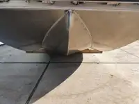 قوارب العمل للبيع