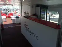 سفينة سياحية للبيع