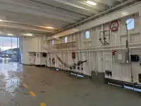 سفينة نقل بضائع بالمركبات (Ro-Ro) للبيع