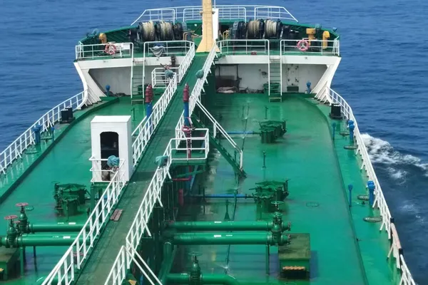 Oil/Chemical tanker for sale