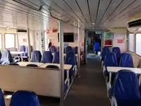 سفينة عبّارة للبيع