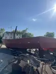 قوارب العمل للبيع