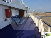 سفينة سياحية للبيع