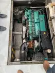 قوارب العمل للبيع