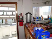 قاطعة للبيع