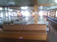سفينة العبارة للبيع
