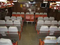 قارب طاقم للبيع