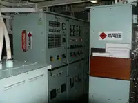 قارب مزدوج الهيكل للبيع