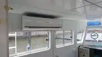 قارب طيار للبيع