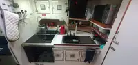سفينة حاويات للبيع