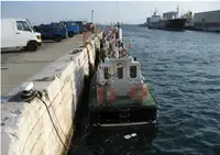 قارب طيار للبيع