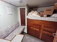 سفينة نقل بضائع بالمركبات (Ro-Ro) للبيع