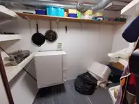 سفينة نقل بضائع بالمركبات (Ro-Ro) للبيع