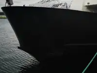 سفينة نقل بضائع بالمركبات (Ro-Ro) للبيع