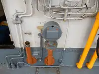 قوارب العمل للبيع