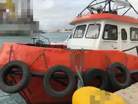 قوارب العمل للبيع