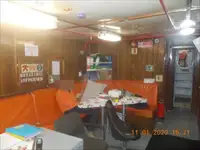 قارب طاقم للبيع
