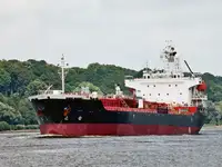 Oil/Chemical tanker للبيع