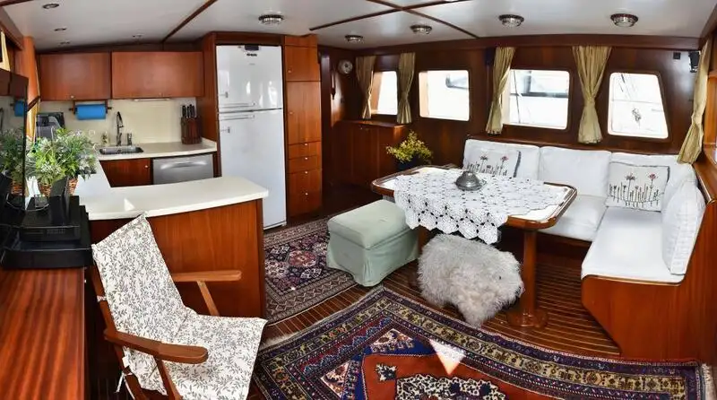 سفينة صيد بالجر للبيع