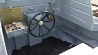 قوارب العمل للبيع