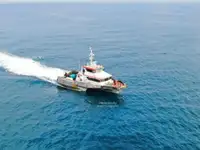 زورق دورية للبيع