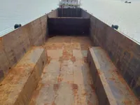 سفينة حاويات للبيع