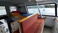 سفينة بحثية للبيع