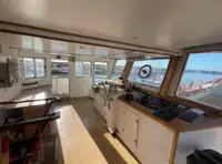 سفينة حاويات للبيع