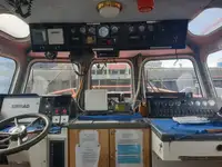 قارب مطاطي صلب للبيع