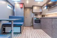 سفينة مسح للبيع