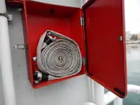 قوارب العمل للبيع