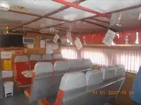 قارب طاقم للبيع