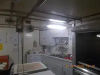 قارب طاقم للبيع